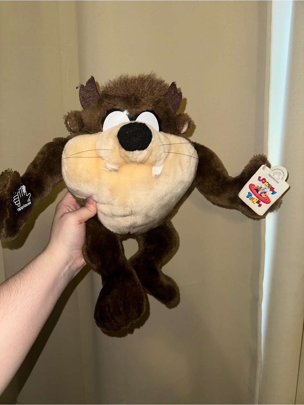 vintage 1996 Applause Looney Tunes Tazmanian Devil plush toy